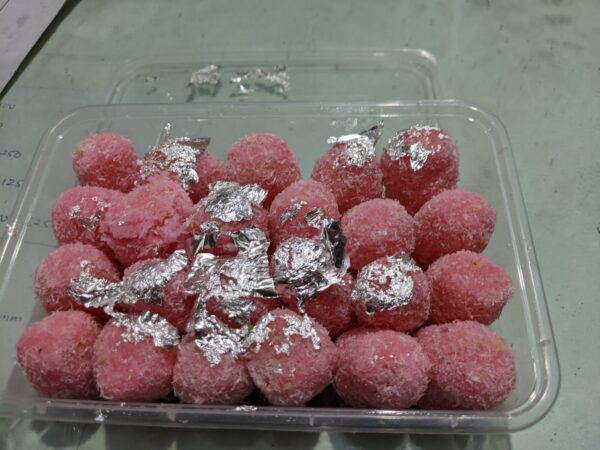 Rose Narial Roll | 30 Piece@ Rs 100 | 5 Rs per Piece